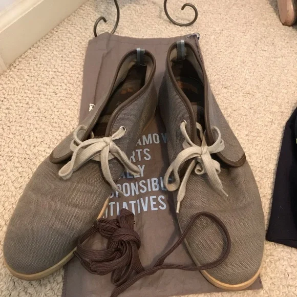 Ferragamo mens shoes complete with shoe bag an extra laces 10 twill/ leather